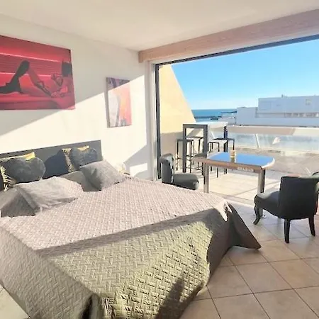 4, Heliopolis D Au Village Naturiste Apartment